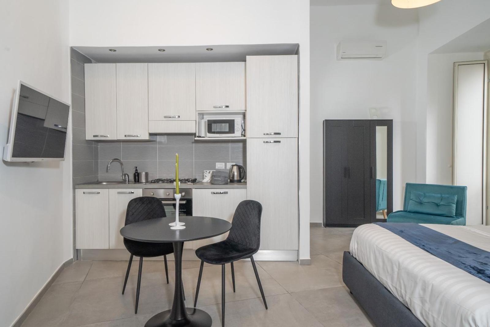 Bovio Boutique Studio Apartment Naples Extérieur photo